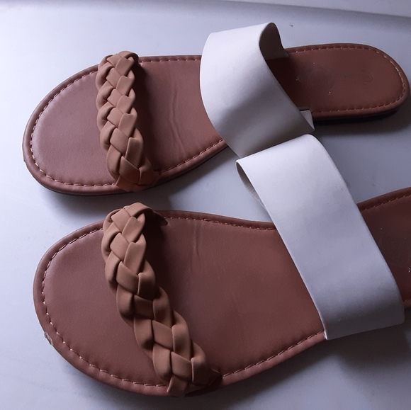 Braid Sandals 👌🏖 - Picture 5 of 7
